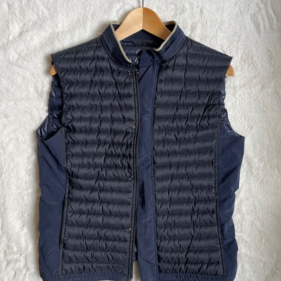 A/X Armani Exchange down vest, - Picture 1 of 5